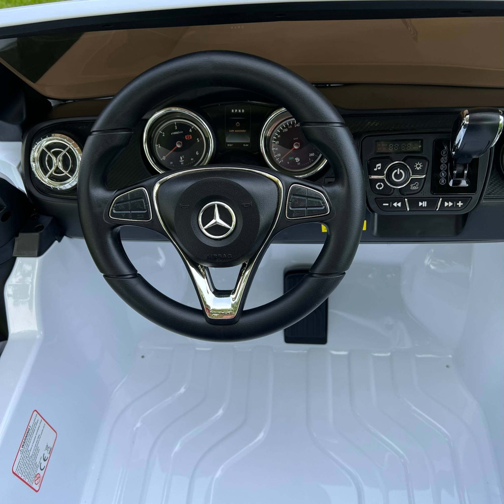 24V Mercedes Benz X Class