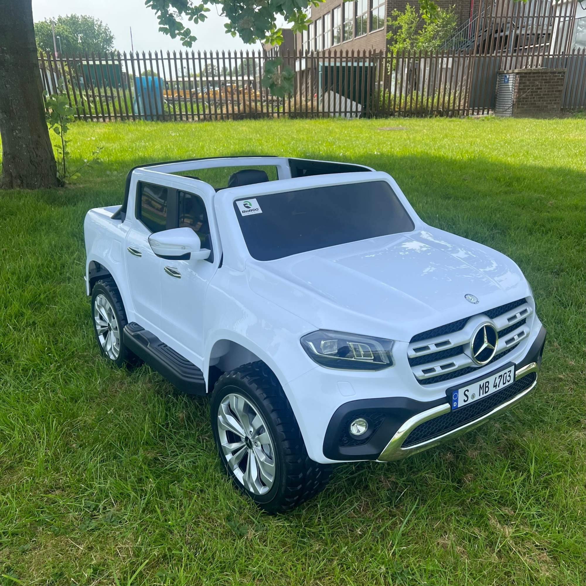 24V Mercedes Benz X Class
