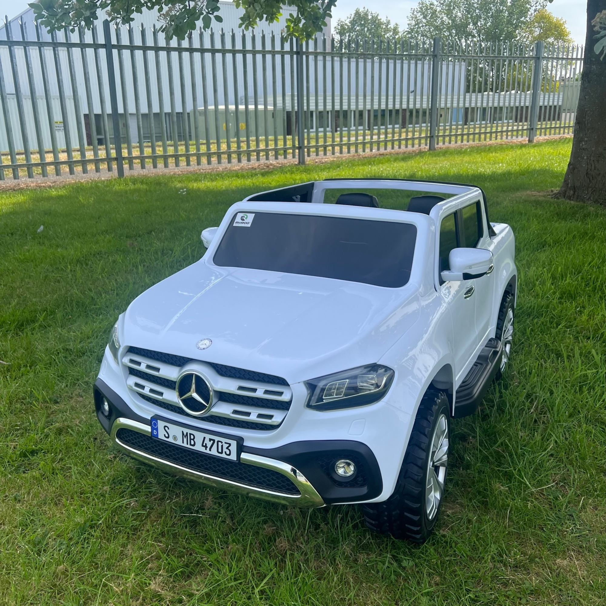 24V Mercedes Benz X Class