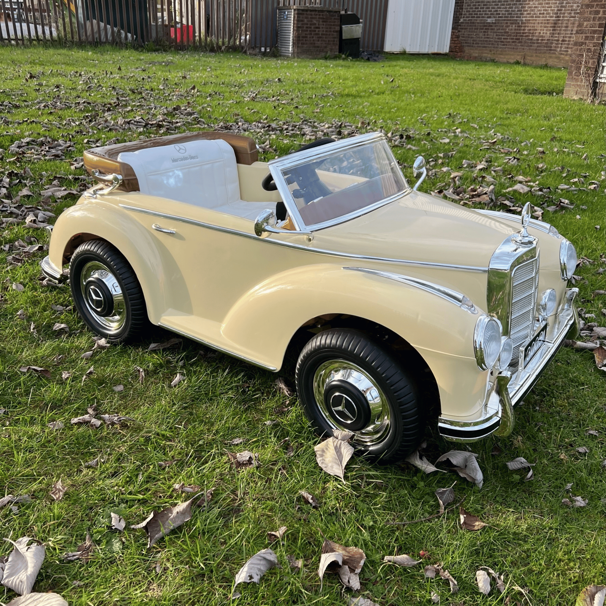 Mercedes Benz Classic 300S