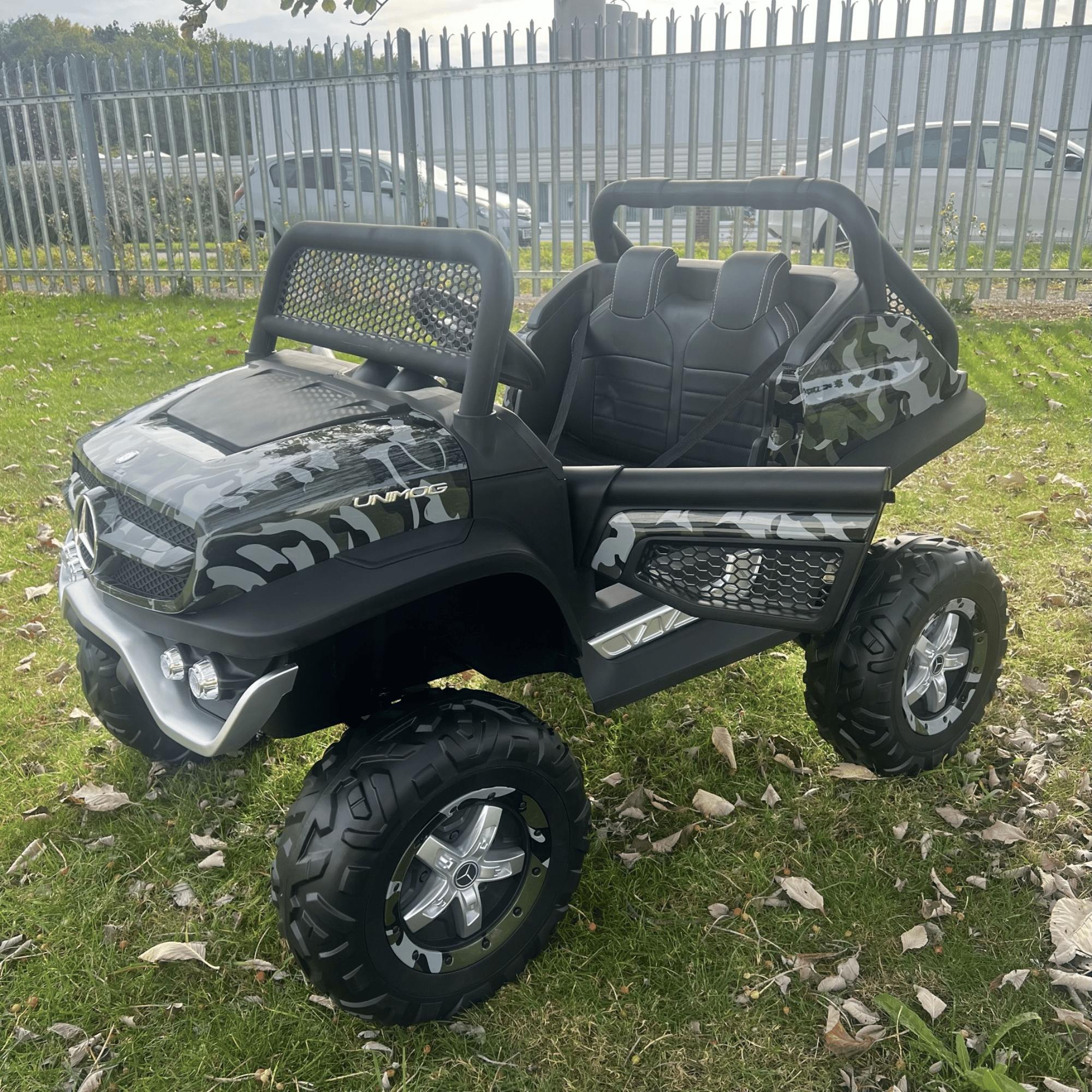 24V Mercedes Benz UniMog - Licensed