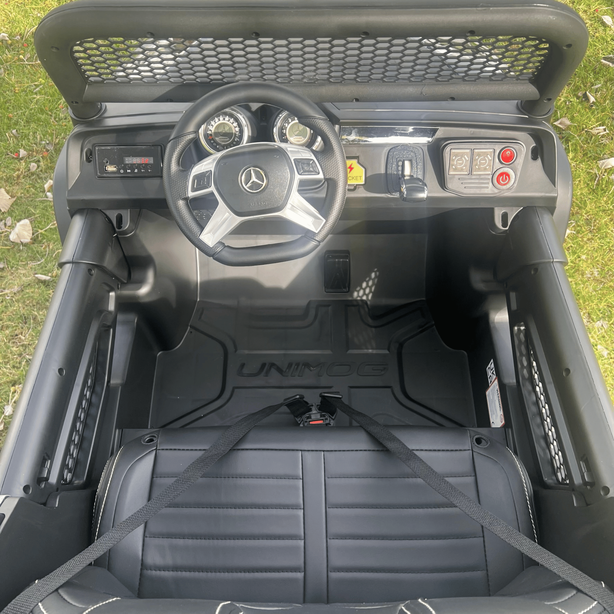 24V Mercedes Benz UniMog - Licensed