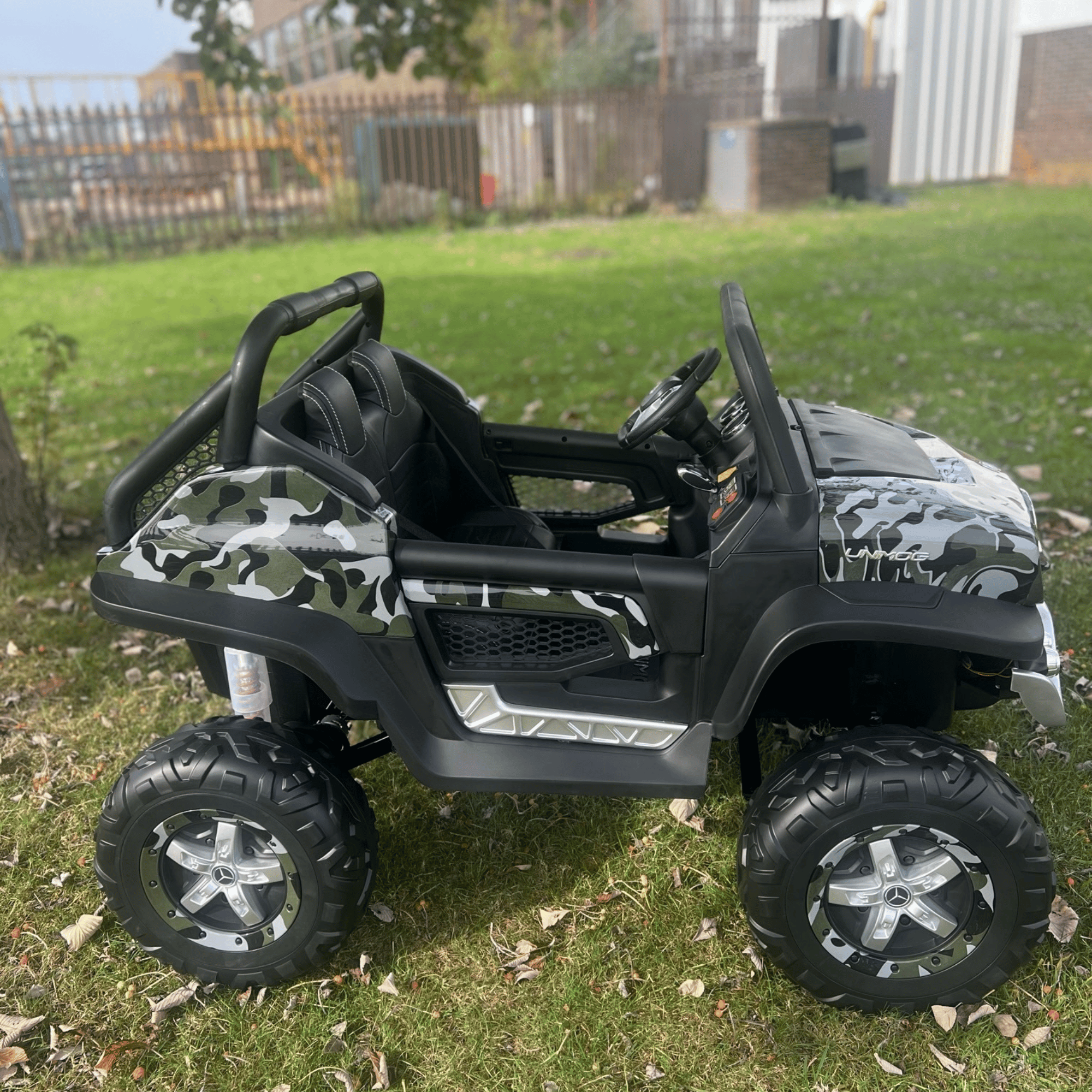 24V Mercedes Benz UniMog - Licensed