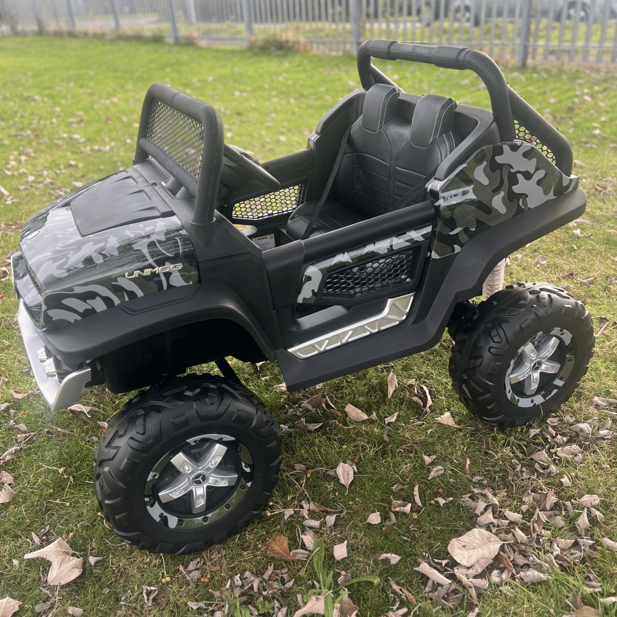 24V Mercedes Benz UniMog - Licensed
