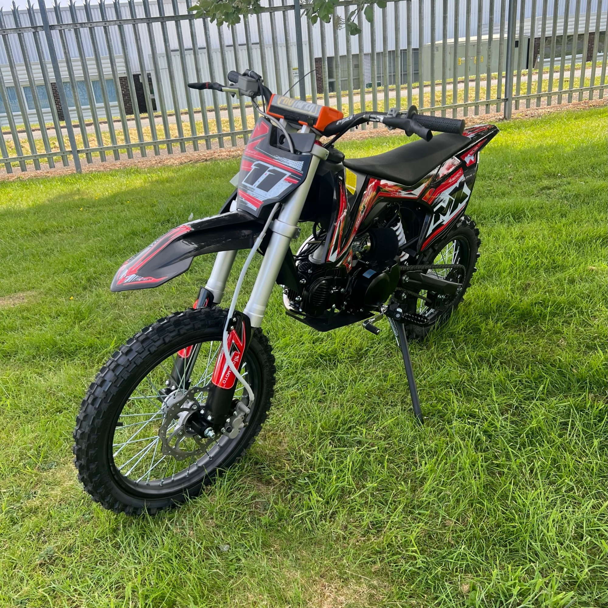 140cc 4-Stroke Teen Petrol Motorbike | OneMX™ PX3S