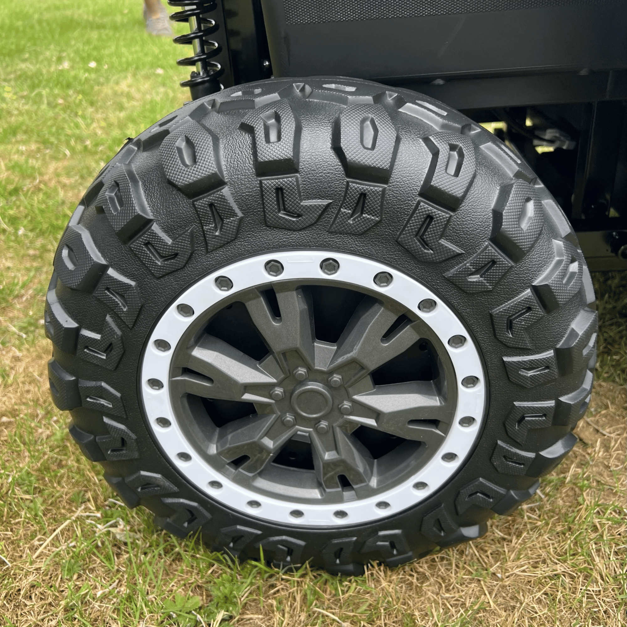 24V RiiRoo OneMX-4 UTV with 4 seats