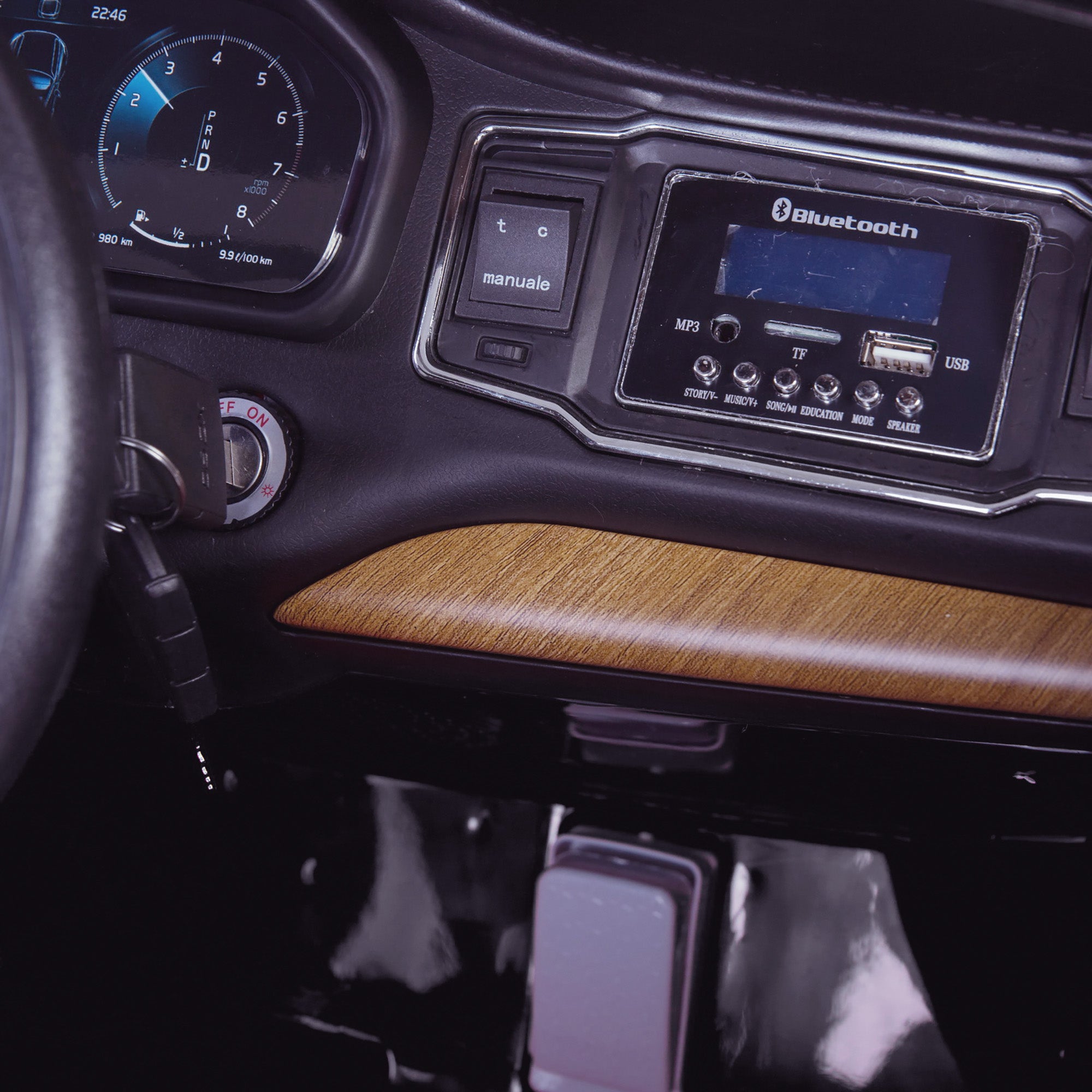 Volvo XC90 - Licensed