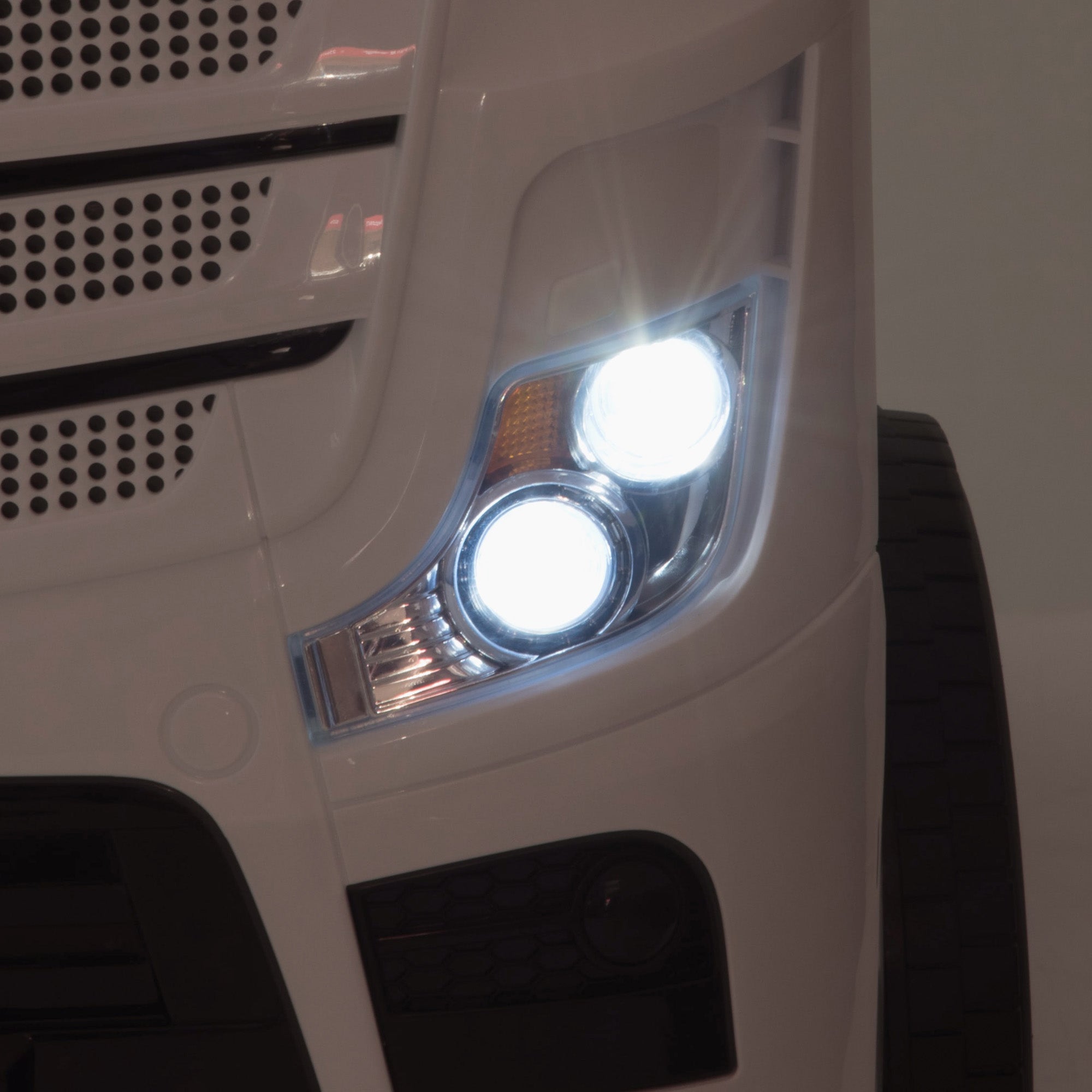 kids mercedes actros licensed ride on electric truck battery operated power wheels with parental remote control main front lights benz 24v 4wd