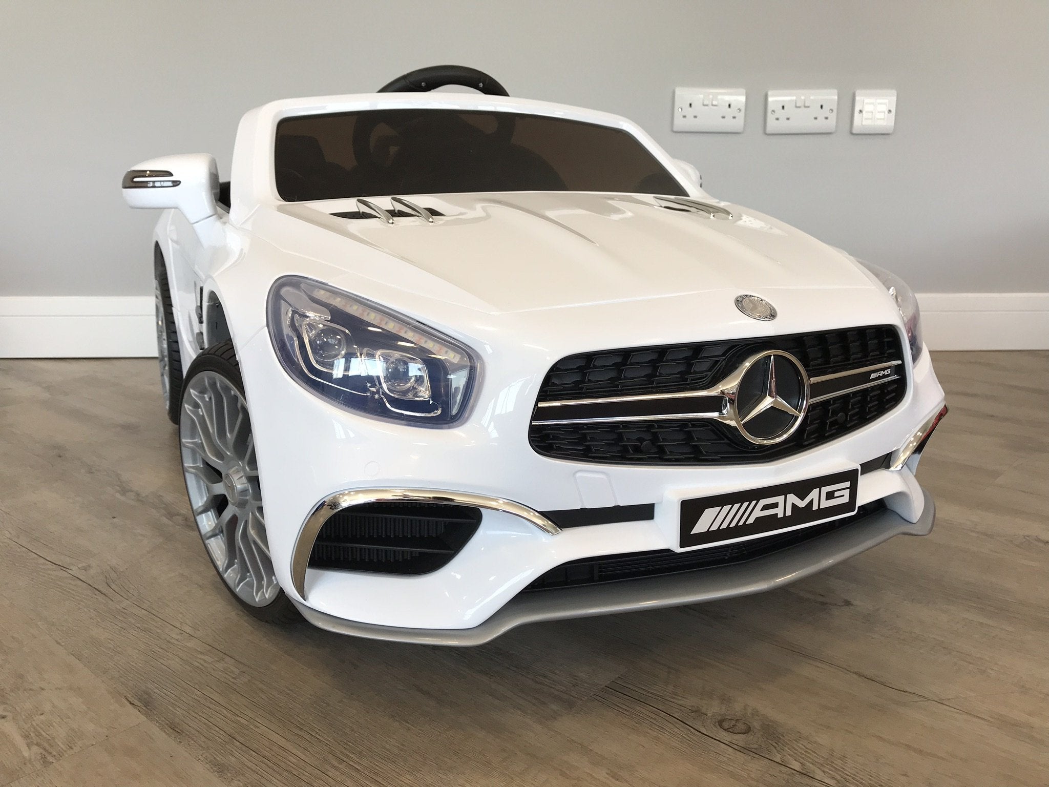 RiiRoo Mercedes Benz SL65 AMG Ride On Car - 12V 2WD