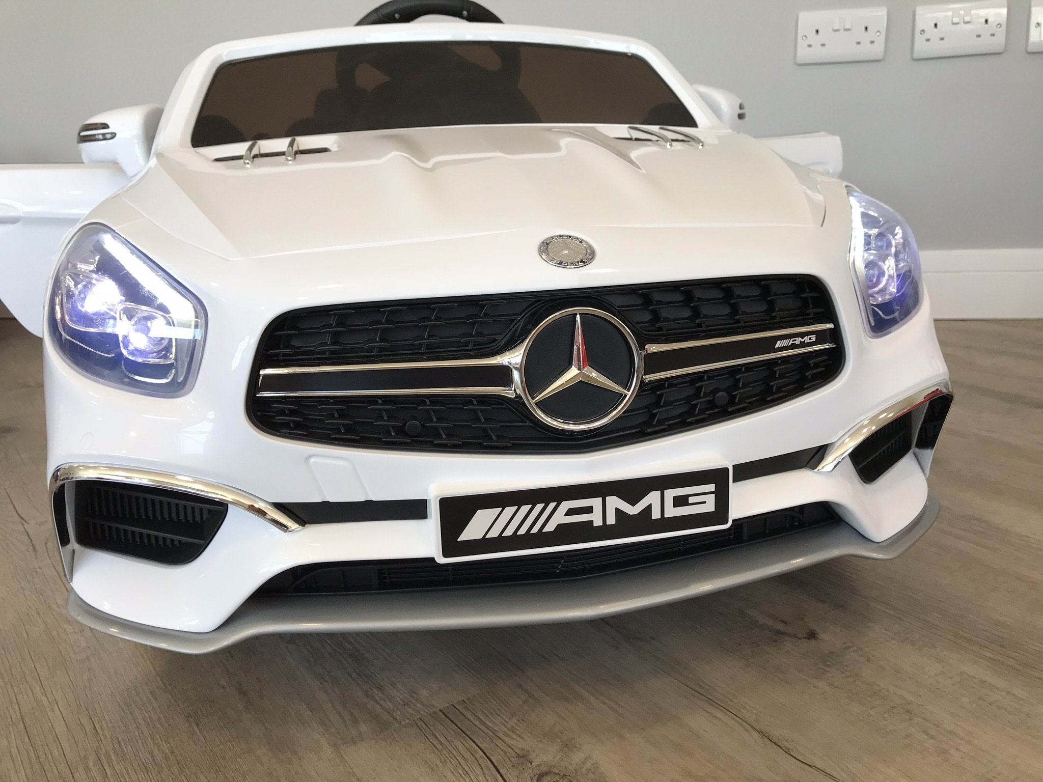 RiiRoo Mercedes Benz SL65 AMG Ride On Car - 12V 2WD