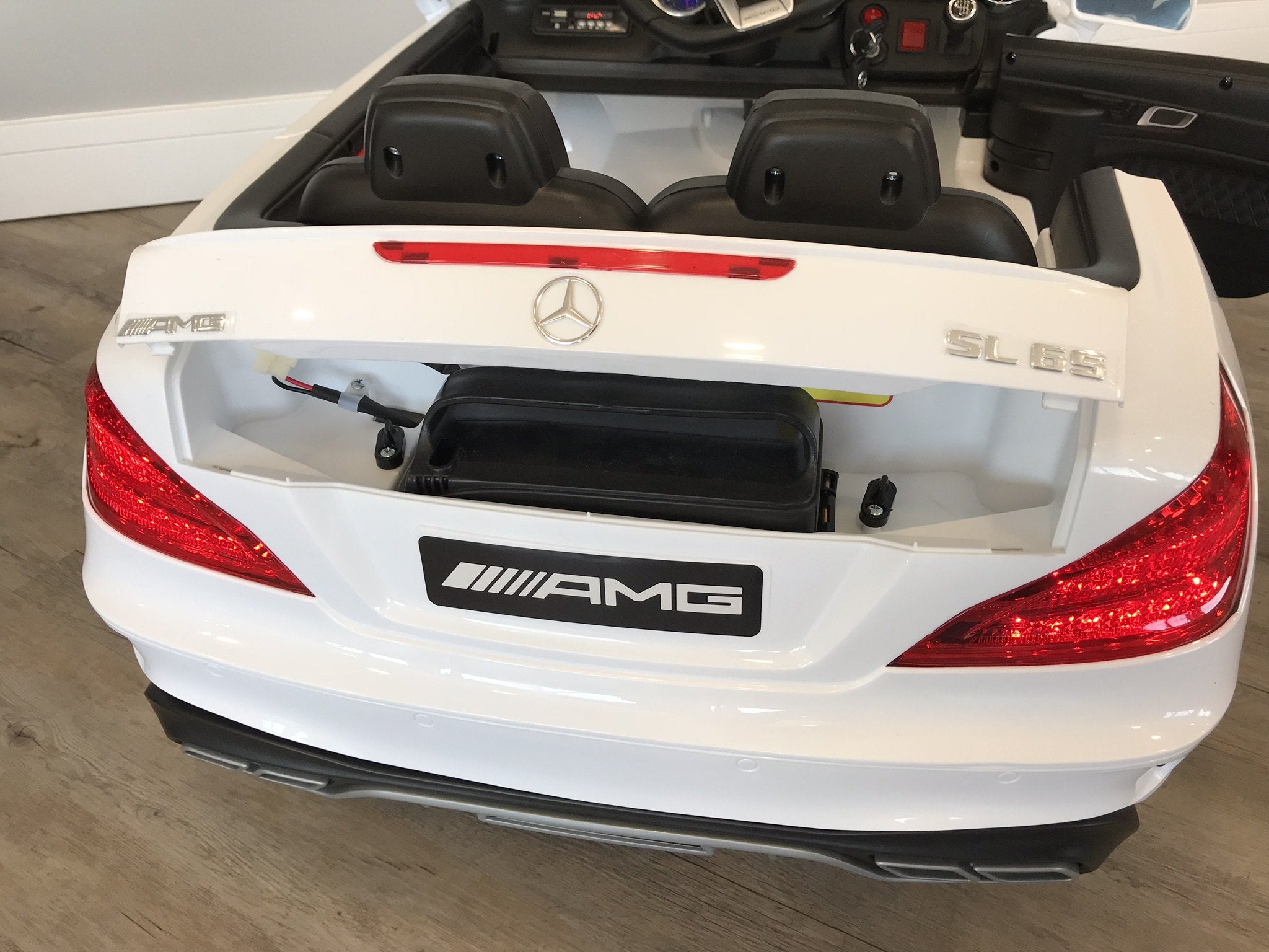 RiiRoo Mercedes Benz SL65 AMG Ride On Car - 12V 2WD