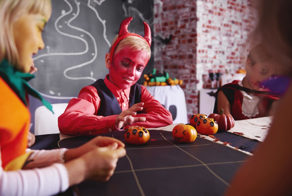 Tips for Socially Distanced Trick or Treating for Halloween
