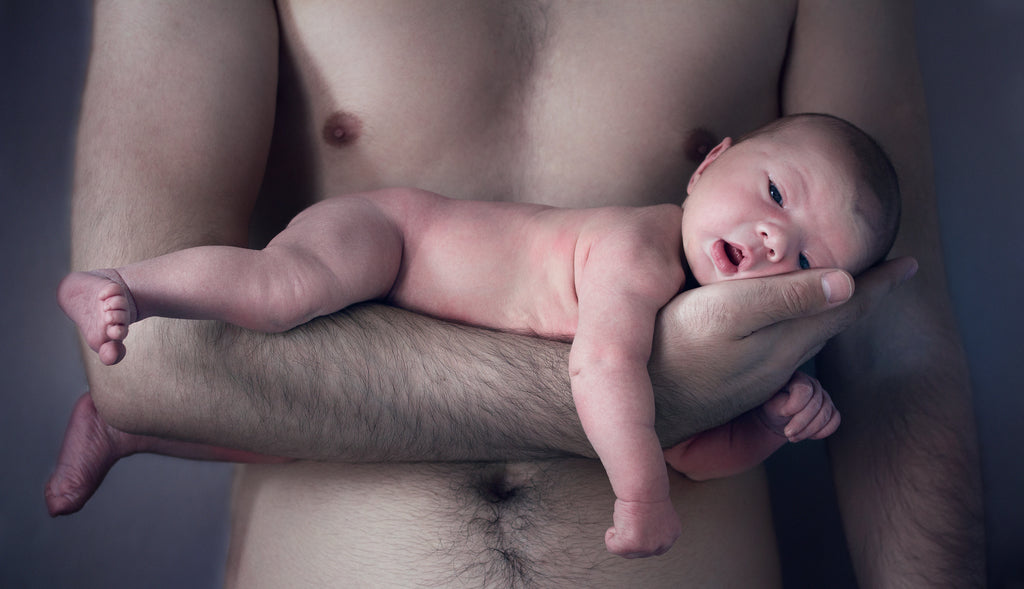 8 Ways Dad's Can Bond With Their Newborns