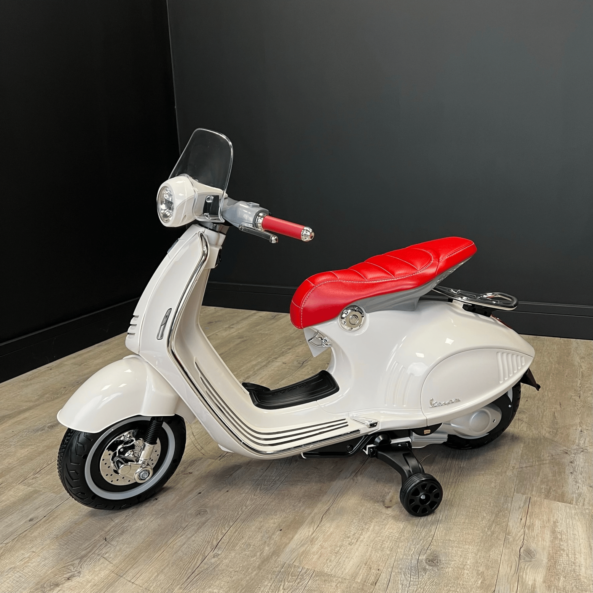 Vespa 946 Lizenziert