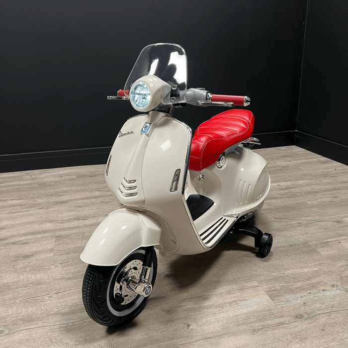 Vespa 946 Licensed 12V Battery Electric Motorbike Moped — RiiRoo