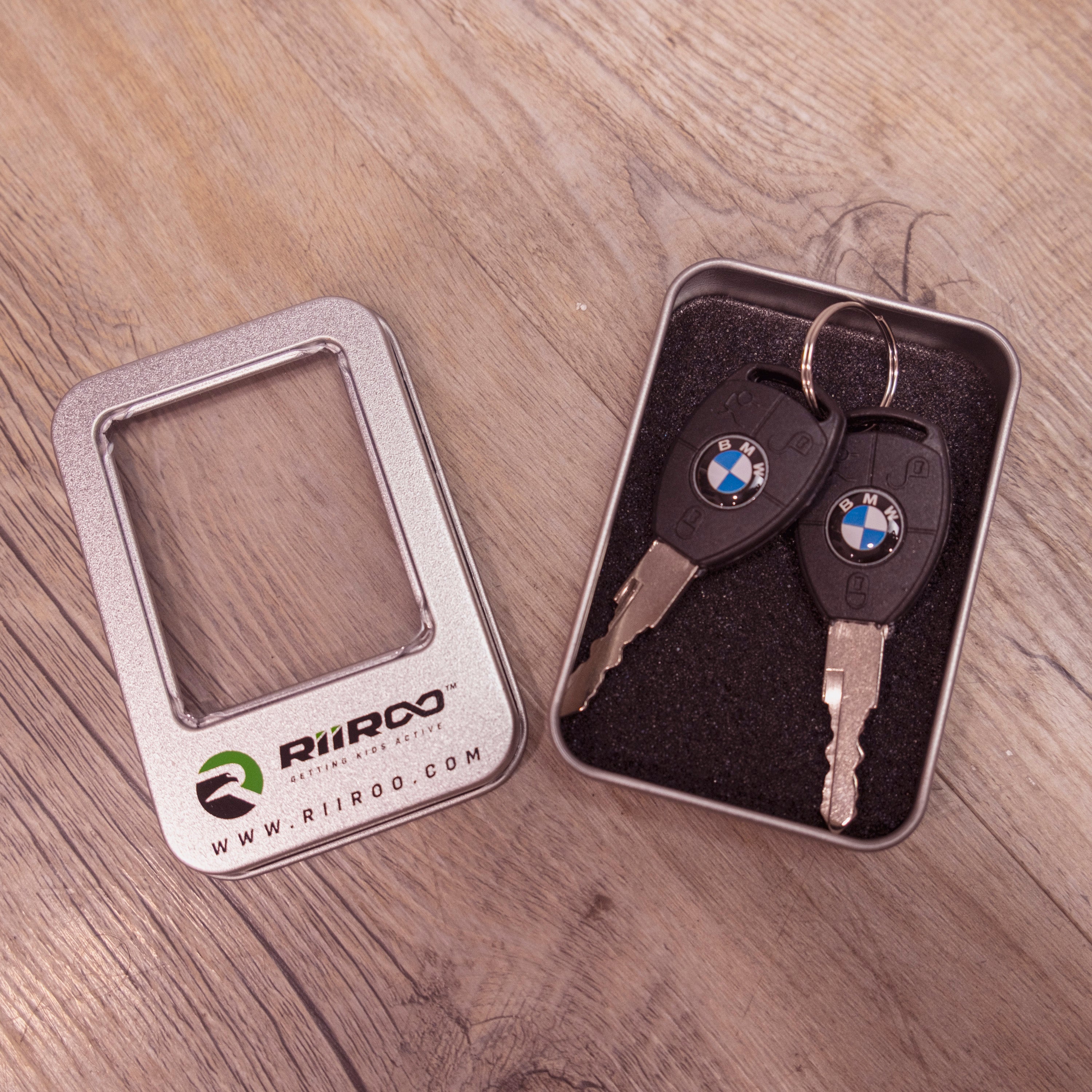 bmw key 4 BMW riiroo pretend play branded set of keys