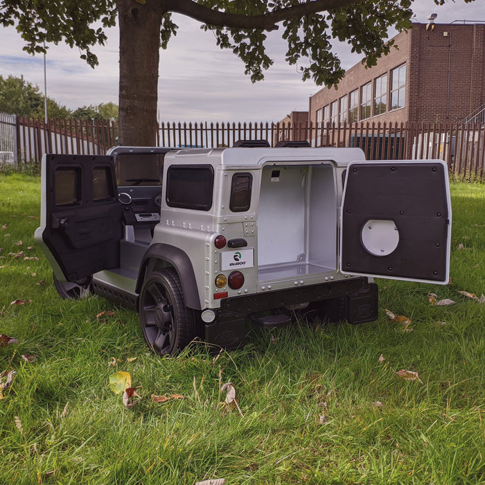 Land Rover Defender (This is Now Discontinued)