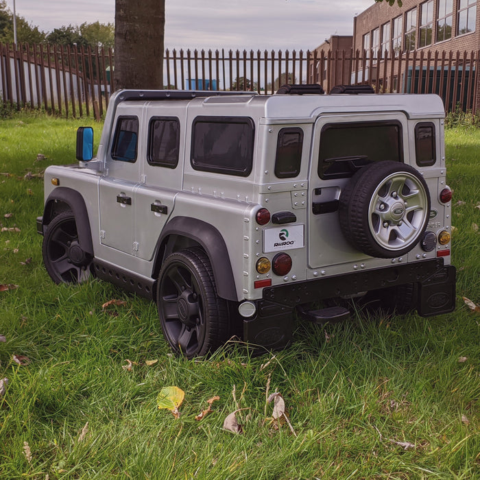 Land Rover Defender (This is Now Discontinued)