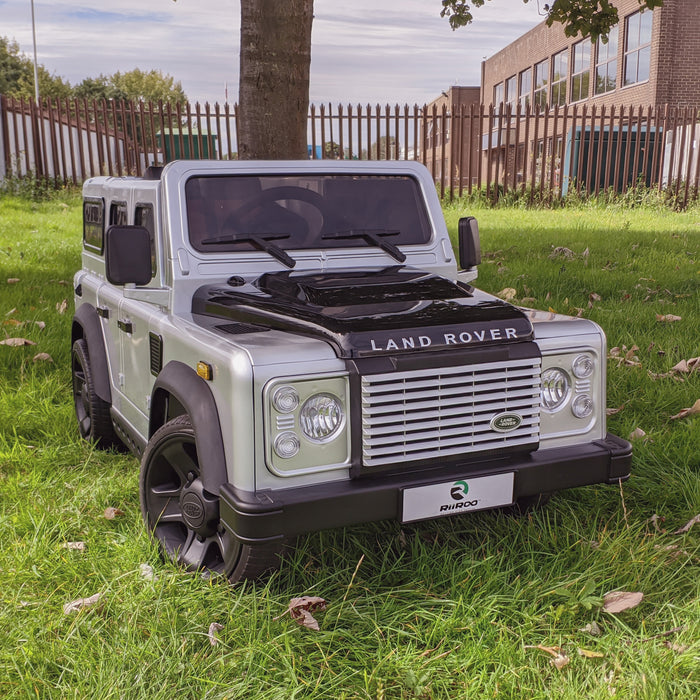 Land Rover Defender (This is Now Discontinued)
