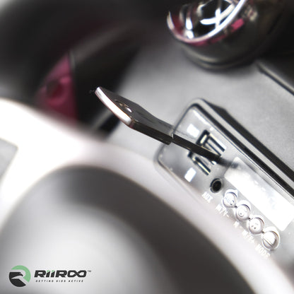 RiiRoo™ GenX™ 16GB Ride on Car Key Shaped USB Stick - 16GB