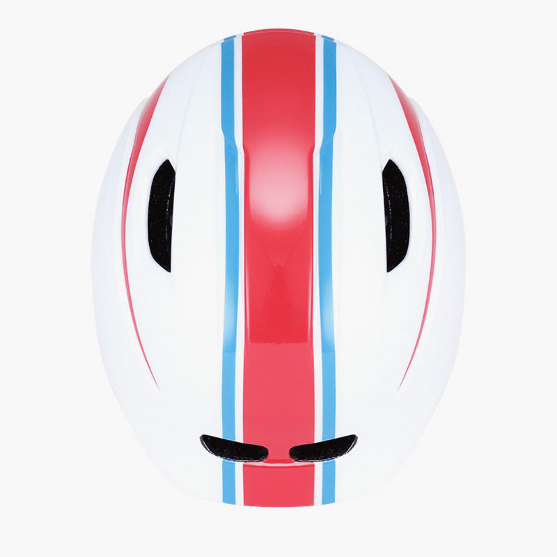 Kids-BMW-Helmet-Officially-Licensed-BMW-Product-For-Ride-On-Car-Motorbikes-and-Bycicles-Red-2.jpg